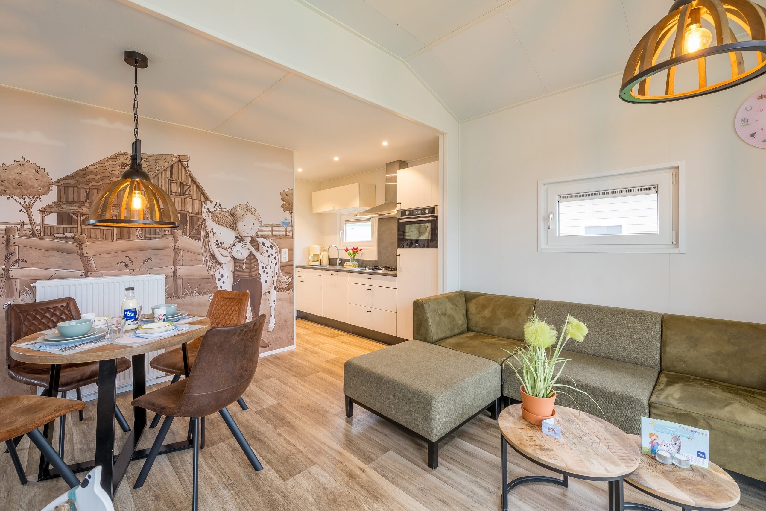 Accommodatie stip de pony leefruimte familie resort molenwaard