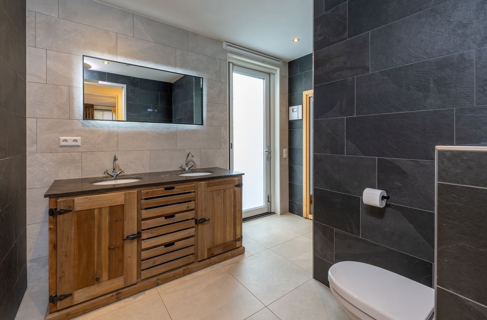 Luxe wellness boerderij 14 personen bij Familie Resort Molenwaard