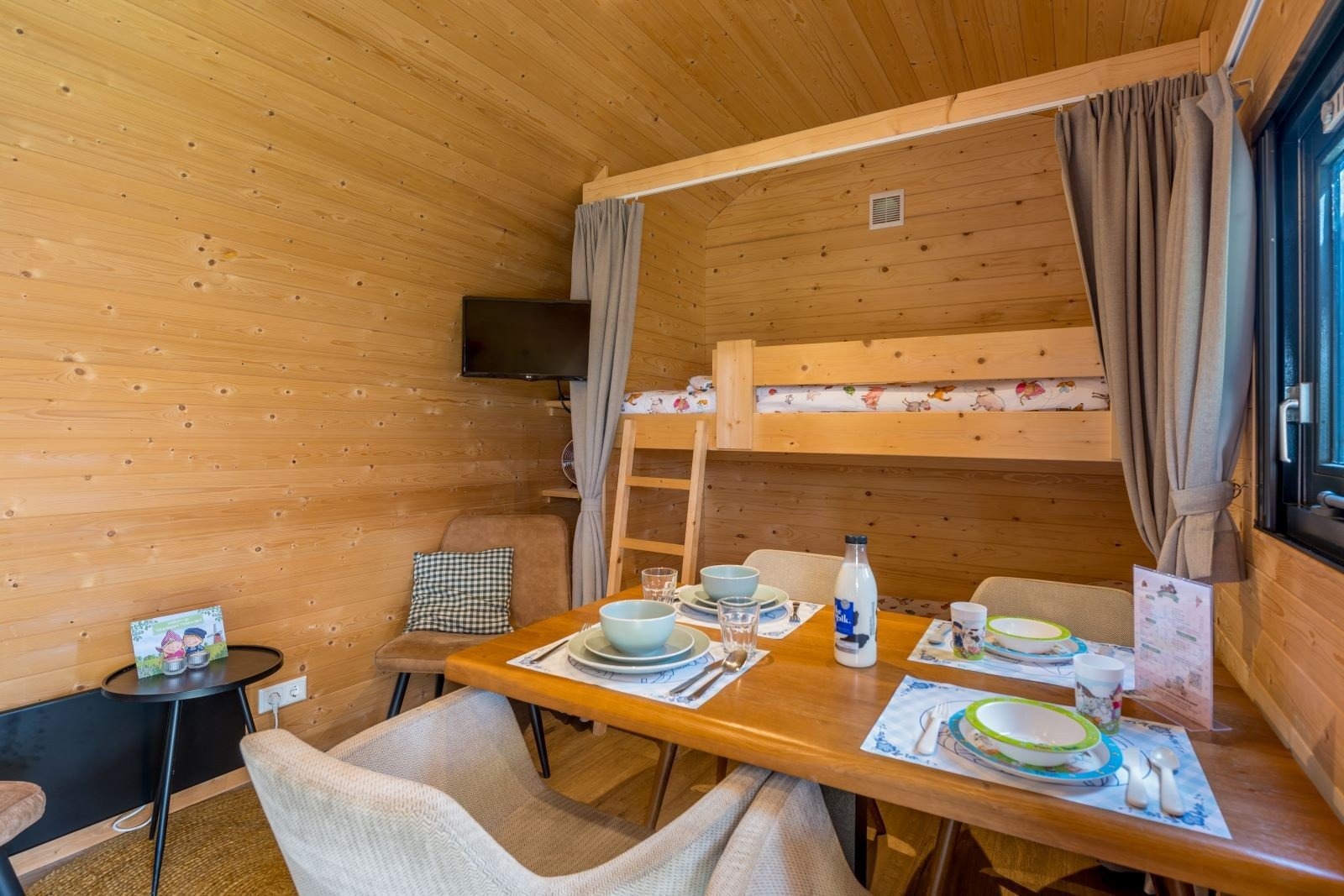 Polderlodge 4 personen leefruimte
